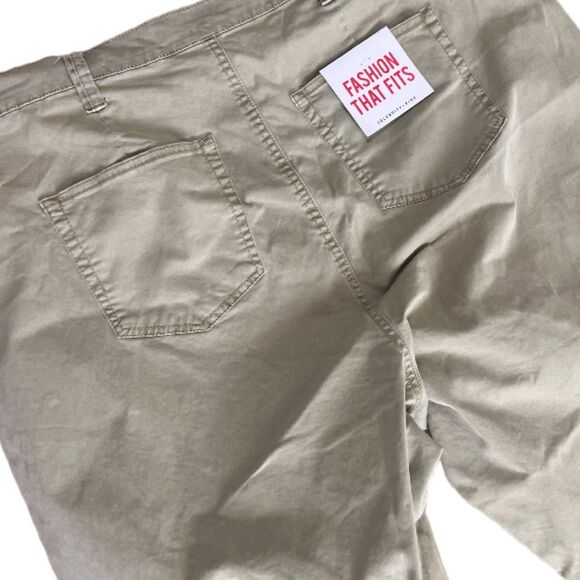 Celebrity Pink montauk cropped pants nwt SIZE 20 - Picture 5 of 8